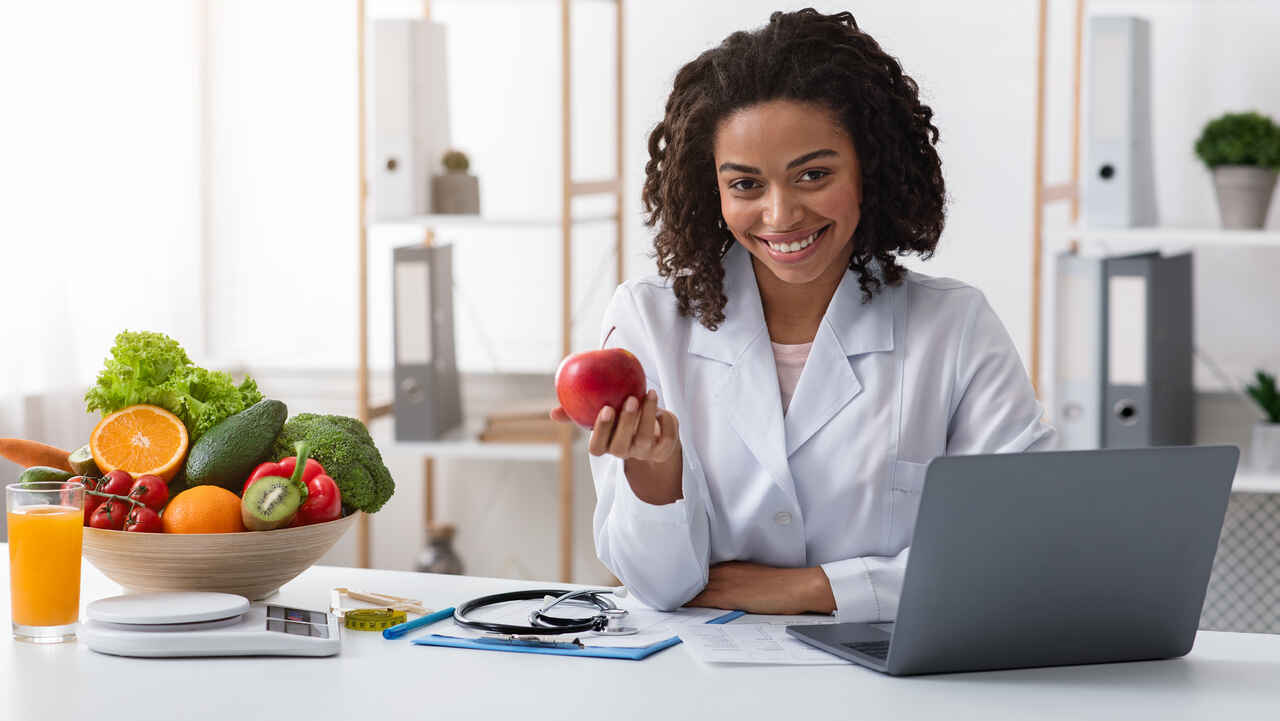 Here are the top 10 registered dietitians and nutritionists for autoimmune disorders in the USA you may want to consider or book consultation